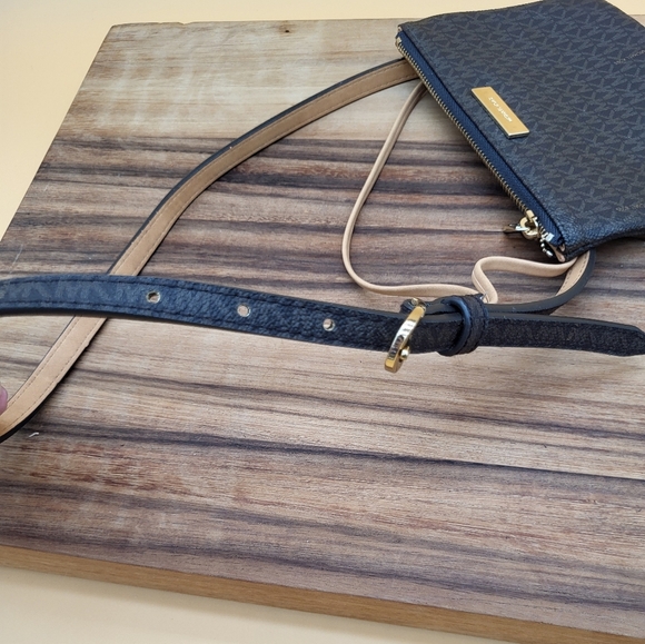 Michael Kors Brown Belt Bag With Adjustable Strap, Gold Finishes, Like New - Picture 5 of 5